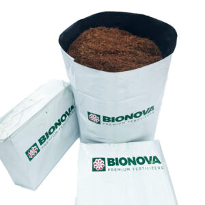 BioNova Open Top Coco Bag 12 l - lisovaný kokos včetně květináče
